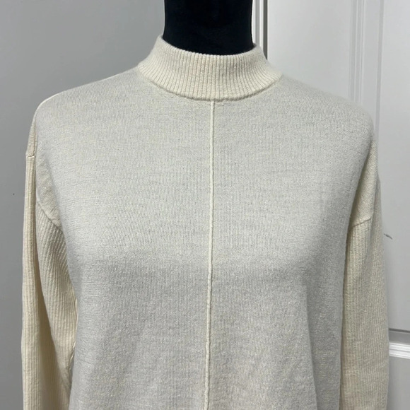 Talbots Pure Marino Wool Ivory oversized Long Sleeve Cowl Neck Sweater size Med - Picture 2 of 7